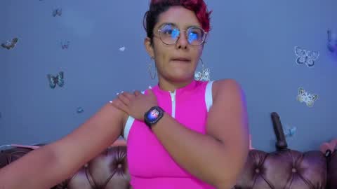 kaira_mosse_ online show from May 6, 10:53 am