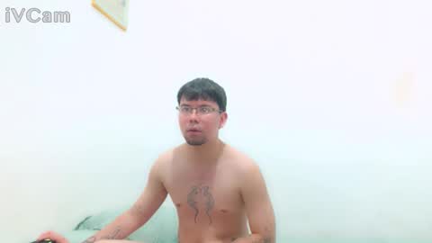 Snapshot of kaistein chatting on March 4, 5:13 am Kai online show from March 4, 5:13 am