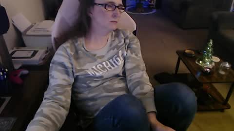 Snapshot of kait331 chatting on November 23, 2:11 am Camprincess331 online show from November 23, 2:11 am