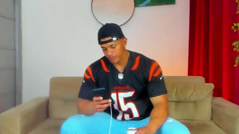 kale thomson online show from March 1, 6:59 am