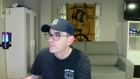 Snapshot of kalem48 chatting on February 12, 10:26 pm MusicMen49 online show from February 12, 10:26 pm