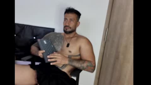 Snapshot of kaleth_price chatting on March 8, 12:00 am Kaleth Price online show from March 8, 12:00 am