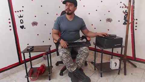 Snapshot of kalethbigdick88 chatting on October 2, 7:10 pm Kaleth online show from October 2, 7:10 pm