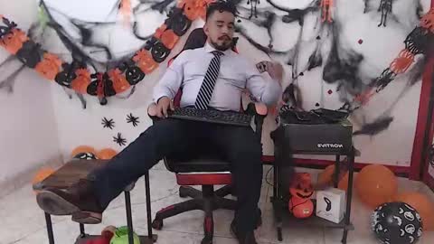 Snapshot of kalethbigdick88 chatting on October 21, 8:53 pm Kaleth online show from October 21, 8:53 pm