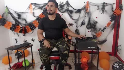 Snapshot of kalethbigdick88 chatting on November 2, 12:46 am Kaleth online show from November 2, 12:46 am