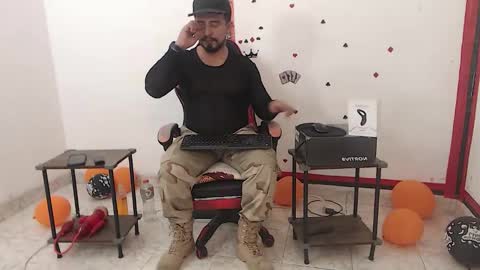 Snapshot of kalethbigdick88 chatting on November 5, 11:21 am Kaleth online show from November 5, 11:21 am