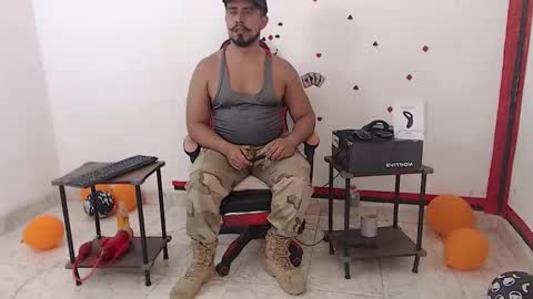 Snapshot of kalethbigdick88 chatting on November 6, 5:03 pm Kaleth online show from November 6, 5:03 pm