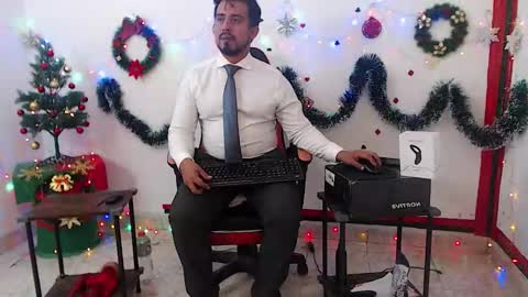 Snapshot of kalethbigdick88 chatting on November 23, 4:18 pm Kaleth online show from November 23, 4:18 pm