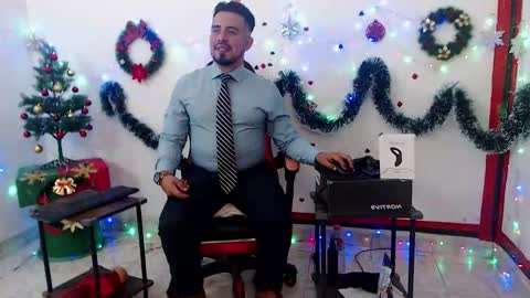 Snapshot of kalethbigdick88 chatting on November 25, 7:52 am Kaleth online show from November 25, 7:52 am