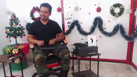 Snapshot of kalethbigdick88 chatting on January 10, 3:52 am Kaleth online show from January 10, 3:52 am