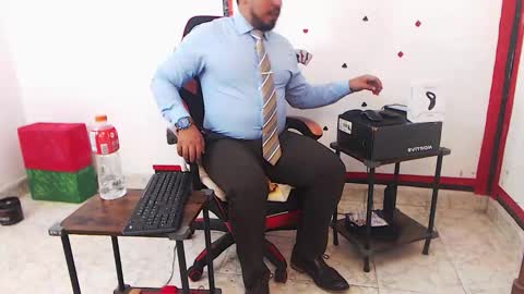 Snapshot of kalethbigdick88 chatting on February 9, 1:31 am Kaleth online show from February 9, 1:31 am