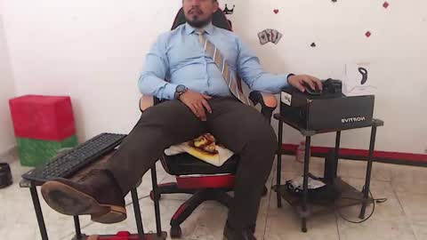 Snapshot of kalethbigdick88 chatting on February 9, 3:38 pm Kaleth online show from February 9, 3:38 pm