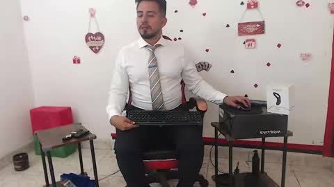 Snapshot of kalethbigdick88 chatting on February 14, 5:21 pm Kaleth online show from February 14, 5:21 pm