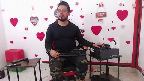 Snapshot of kalethbigdick88 chatting on February 27, 2:33 am Kaleth online show from February 27, 2:33 am