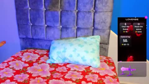 Daniel  online show from October 25, 12:13 pm