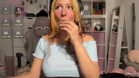 Snapshot of kalina_kittie chatting on October 18, 9:26 pm Kalina Kittie online show from October 18, 9:26 pm