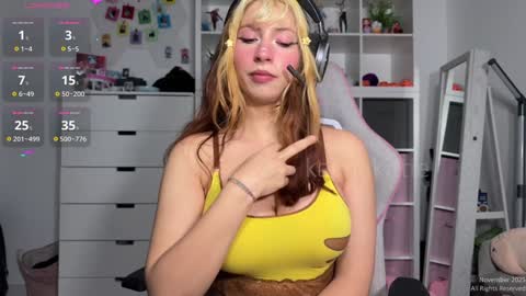 Snapshot of kalina_kittie chatting on November 2, 12:02 am Kalina Kittie online show from November 2, 12:02 am