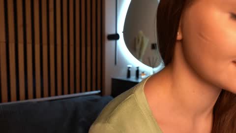 Snapshot of kalisa_pearl chatting on November 30, 1:48 pm Please call me Kalisa online show from November 30, 1:48 pm