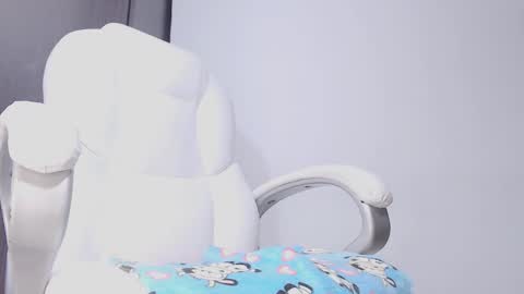 Hannah online show from November 29, 6:55 pm