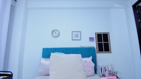 Kamilalopez online show from March 15, 8:59 pm