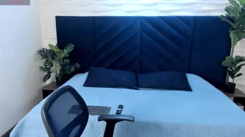 Snapshot of kamal_wolff chatting on February 1, 11:42 am jhon online show from February 1, 11:42 am