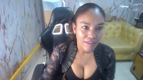 Snapshot of kamala_a chatting on November 9, 12:47 pm Kamala. Live 2100 - 600 online show from November 9, 12:47 pm