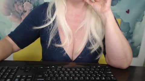 KamaliaSim online show from February 15, 1:42 am