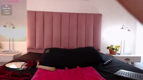 Kami online show from September 13, 9:47 pm