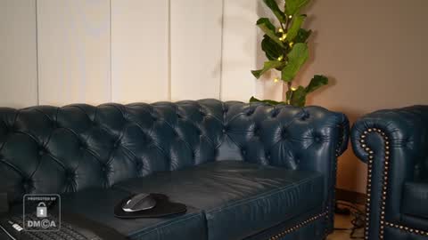 Snapshot of kamila_sins chatting on December 18, 8:25 pm Kamila Sins online show from December 18, 8:25 pm