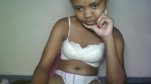 kamillah69 online show from February 21, 5:03 pm