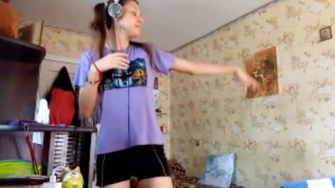 Snapshot of kamisalling chatting on September 12, 7:19 am Mari Simmons online show from September 12, 7:19 am