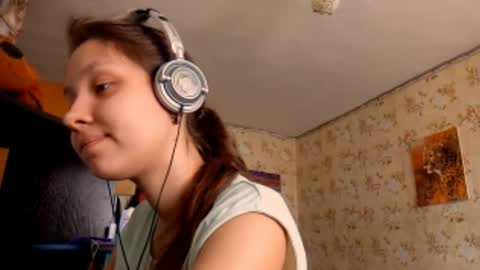 Snapshot of kamisalling chatting on September 19, 7:21 am Mari Simmons online show from September 19, 7:21 am