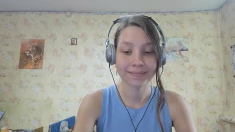 Snapshot of kamisalling chatting on October 5, 6:34 am Mari Simmons online show from October 5, 6:34 am