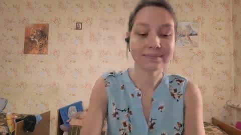 Snapshot of kamisalling chatting on October 6, 6:11 am Mari Simmons online show from October 6, 6:11 am