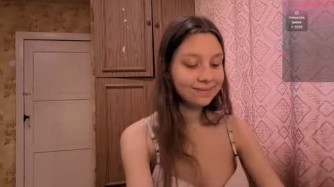 Snapshot of kamisalling chatting on November 13, 8:24 am Mari Simmons online show from November 13, 8:24 am