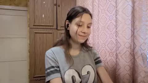 Snapshot of kamisalling chatting on November 14, 8:13 am Mari Simmons online show from November 14, 8:13 am