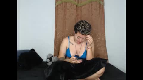 kammy   y   camila online show from April 20, 11:35 am