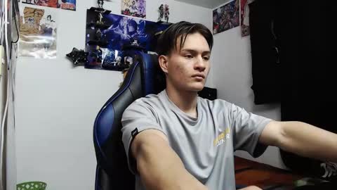 Snapshot of kanekixxxhot chatting on September 18, 3:25 pm andres online show from September 18, 3:25 pm