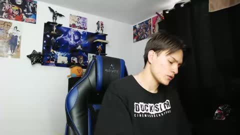 Snapshot of kanekixxxhot chatting on October 20, 1:11 pm andres online show from October 20, 1:11 pm