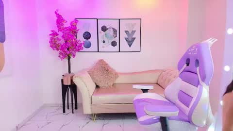 Kaori online show from November 27, 1:02 pm