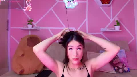 kaoriille online show from December 1, 5:23 am