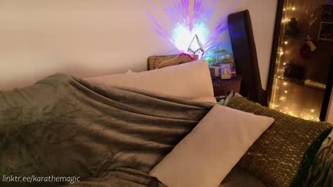 Snapshot of karathemagic chatting on February 9, 4:04 am I am here around 5am GMT karathemagic online show from February 9, 4:04 am