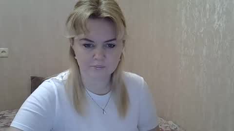 karennelsonx online show from January 14, 6:49 pm