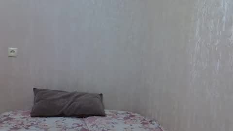 karennelsonx online show from January 19, 5:39 pm