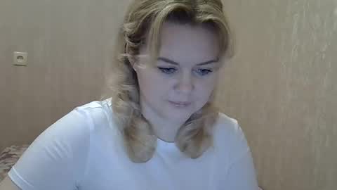 karennelsonx online show from January 31, 2:39 pm