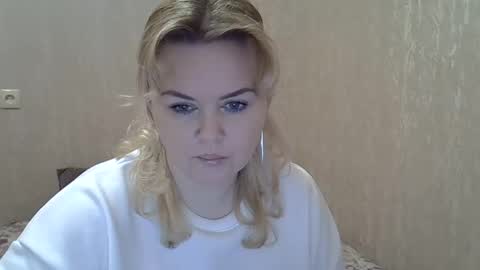 karennelsonx online show from February 9, 2:18 pm