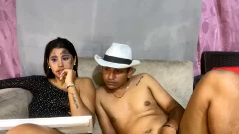 Snapshot of kariina_candy chatting on October 31, 2:23 am kariina candy and fox online show from October 31, 2:23 am