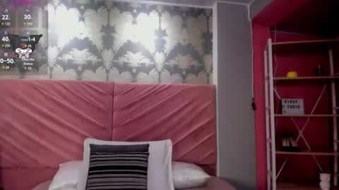 Snapshot of karin_ks chatting on December 3, 3:14 am Karina online show from December 3, 3:14 am