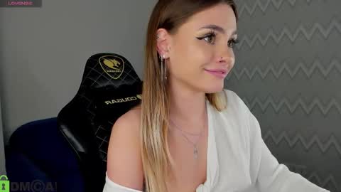 karina_broks online show from November 3, 11:22 am