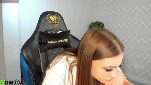 karina_broks online show from November 26, 11:33 am